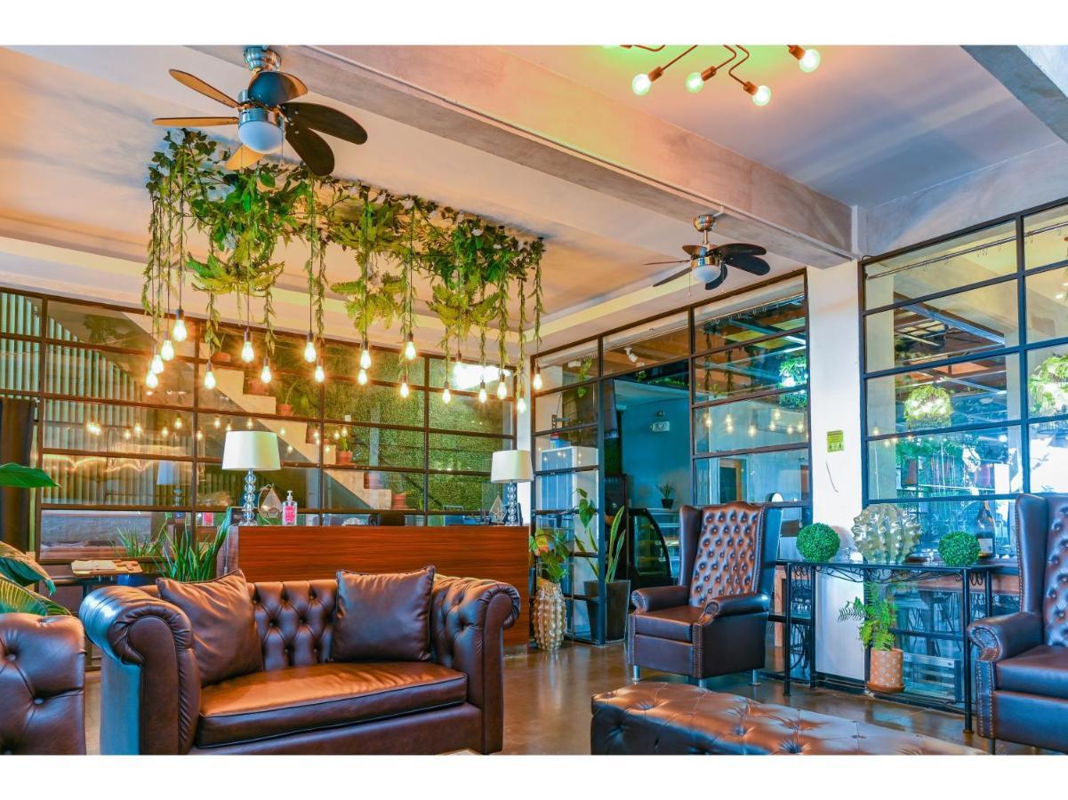 Capital O 890 Nami Hotel Tagaytay Tagaytay City Exteriér fotografie